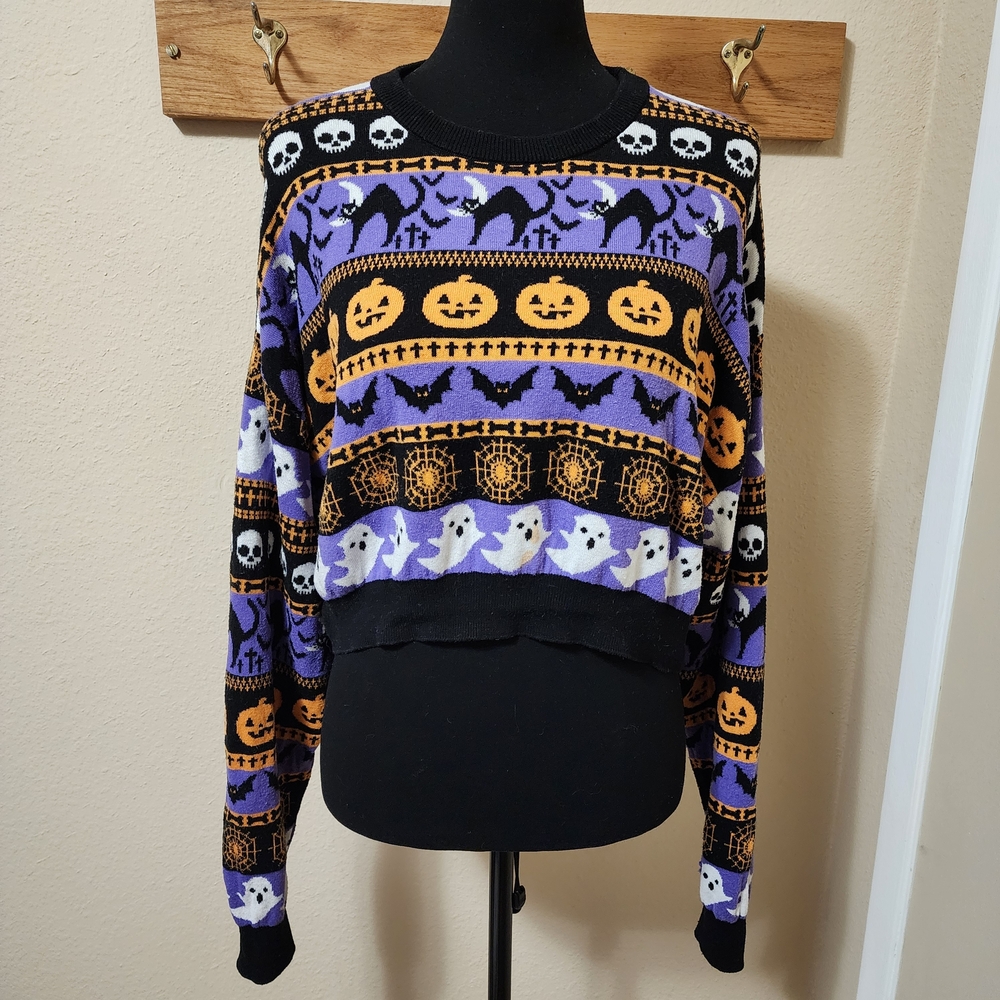 Dollskill Trickz N' Treatz Night Of Spooks Crop Sweater Halloween Theme